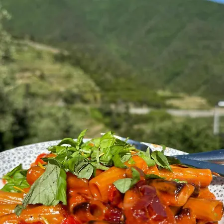 Tatil Evi Cinque Terre - House & Garden Paradise Volastra